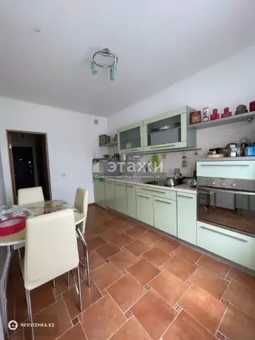 2-комнатная квартира, этаж 6 из 10, 62 м²