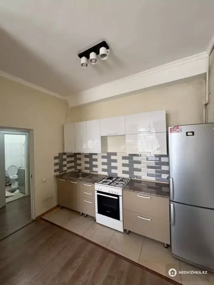 60 м², 2-комнатная квартира, этаж 3 из 8, 60 м², изображение - 1