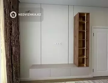 2-комнатная квартира, этаж 19 из 20, 55 м²