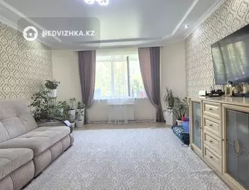 2-комнатная квартира, этаж 2 из 5, 82 м²