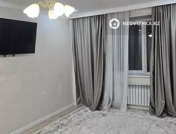 1-комнатная квартира, этаж 3 из 10, 38 м²