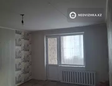 2-комнатная квартира, этаж 4 из 4, 49 м²