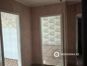 2-комнатная квартира, этаж 4 из 4, 49 м²