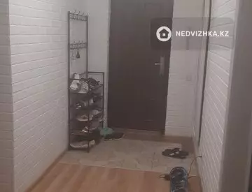 3-комнатная квартира, этаж 2 из 5, 61 м²