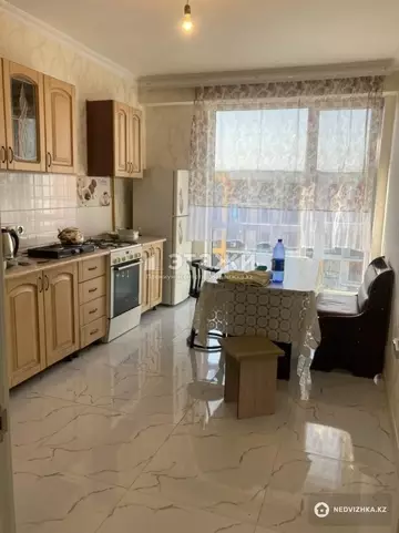2-комнатная квартира, этаж 10 из 10, 60 м²