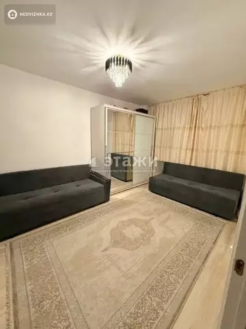 1-комнатная квартира, этаж 3 из 5, 37 м²