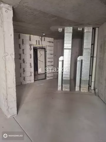 2-комнатная квартира, этаж 8 из 17, 42 м²