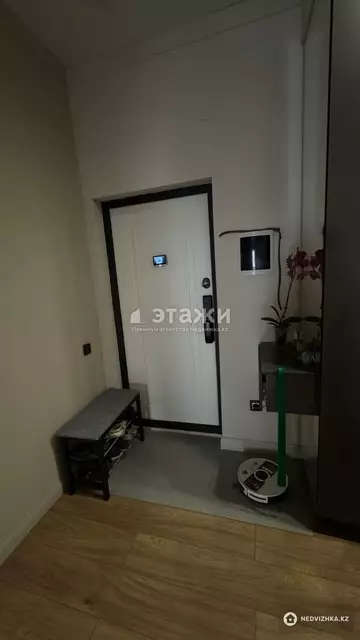 2-комнатная квартира, этаж 15 из 18, 56 м²
