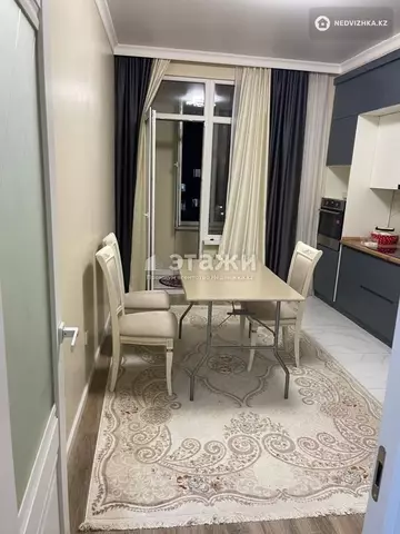 2-комнатная квартира, этаж 3 из 12, 70 м², на длительный срок
