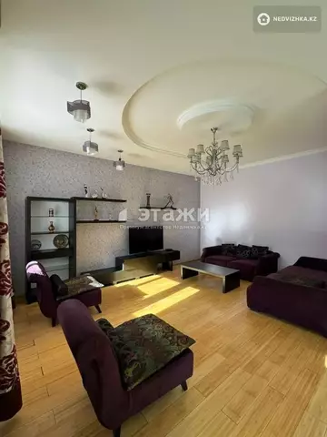 2-комнатная квартира, этаж 7 из 17, 92 м², на длительный срок