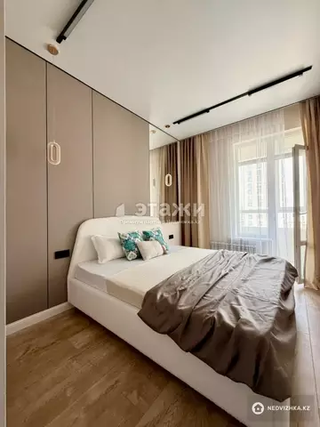 3-комнатная квартира, этаж 10 из 12, 62 м²