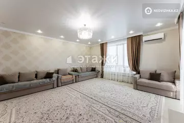 81.8 м², 2-комнатная квартира, этаж 10 из 10, 82 м², изображение - 4