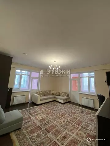 1-комнатная квартира, этаж 5 из 12, 59 м²