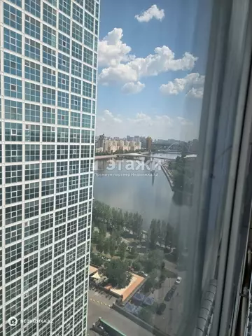 4-комнатная квартира, этаж 17 из 20, 142 м²