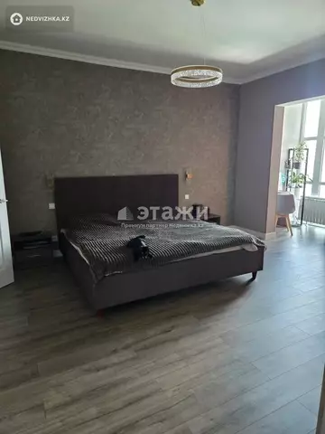 4-комнатная квартира, этаж 17 из 20, 142 м²