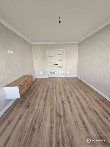 2-комнатная квартира, этаж 5 из 6, 53 м²