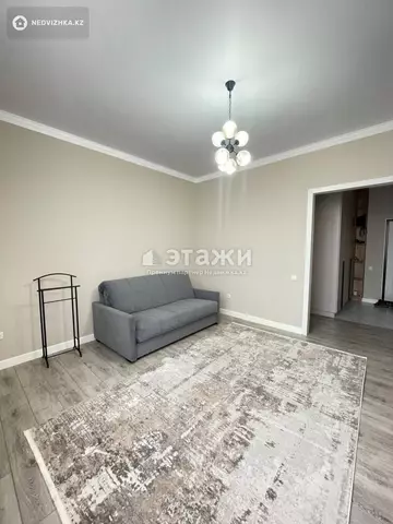 1-комнатная квартира, этаж 8 из 9, 42 м²