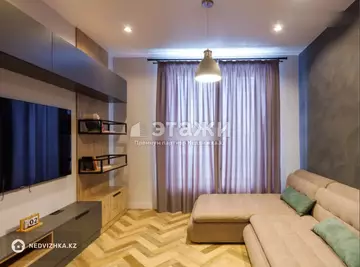 2-комнатная квартира, этаж 9 из 12, 42 м²