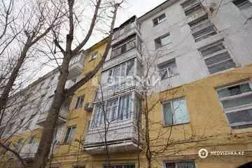 2-комнатная квартира, этаж 4 из 5, 47 м²