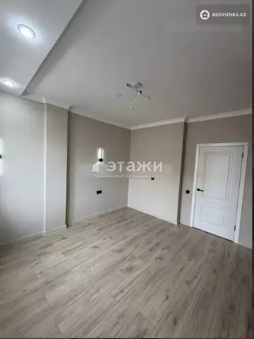 2-комнатная квартира, этаж 3 из 12, 40 м²