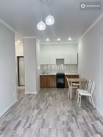 2-комнатная квартира, этаж 2 из 18, 42 м²