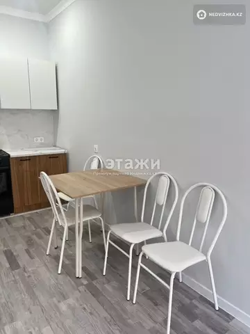 2-комнатная квартира, этаж 2 из 18, 42 м²