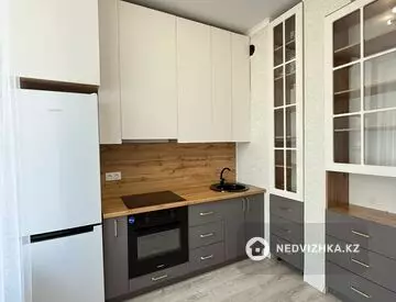 1-комнатная квартира, этаж 3 из 12, 40 м²