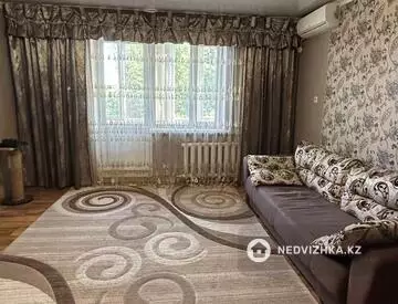 3-комнатная квартира, этаж 3 из 10, 66 м²