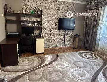 3-комнатная квартира, этаж 3 из 10, 66 м²