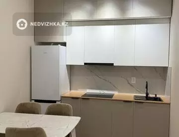 2-комнатная квартира, этаж 2 из 12, 36 м²