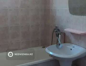2-комнатная квартира, этаж 1 из 2, 57 м², на длительный срок
