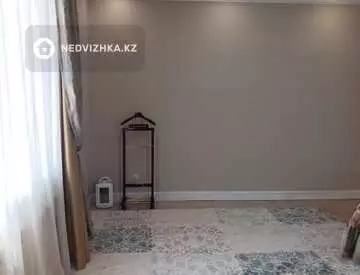 7-комнатный дом, 10 соток, 360 м²