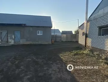 7-комнатный дом, 10 соток, 1 000 м²