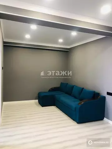 2-комнатная квартира, этаж 3 из 6, 45 м²