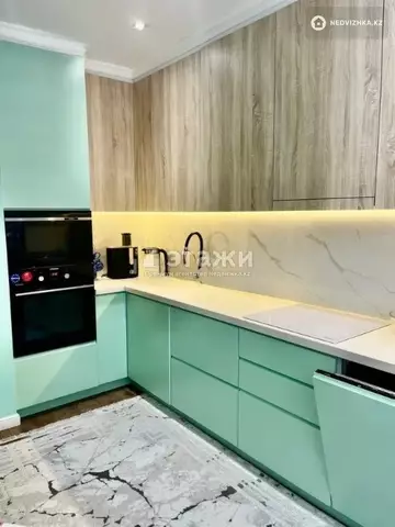 2-комнатная квартира, этаж 1 из 13, 65 м²