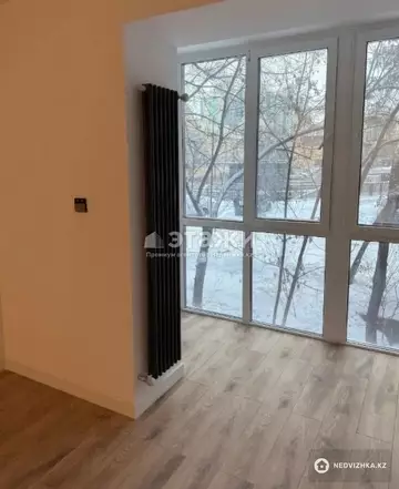 3-комнатная квартира, этаж 2 из 12, 68 м²