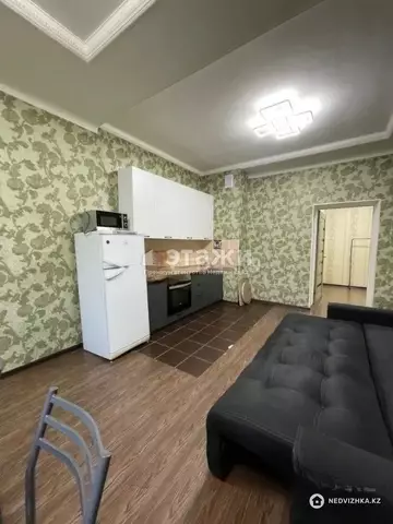 2-комнатная квартира, этаж 1 из 18, 58 м²