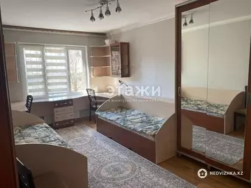 3-комнатная квартира, этаж 2 из 5, 67 м², на длительный срок