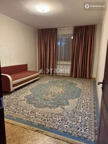2-комнатная квартира, этаж 1 из 17, 50 м², на длительный срок