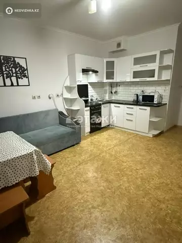 50 м², 2-комнатная квартира, этаж 1 из 17, 50 м², на длительный срок, изображение - 4