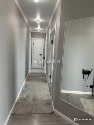 3-комнатная квартира, этаж 2 из 10, 71 м²
