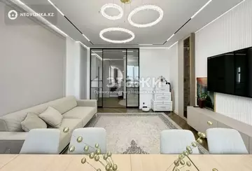 3-комнатная квартира, этаж 8 из 9, 106 м²