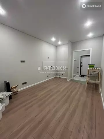 2-комнатная квартира, этаж 3 из 12, 40 м²