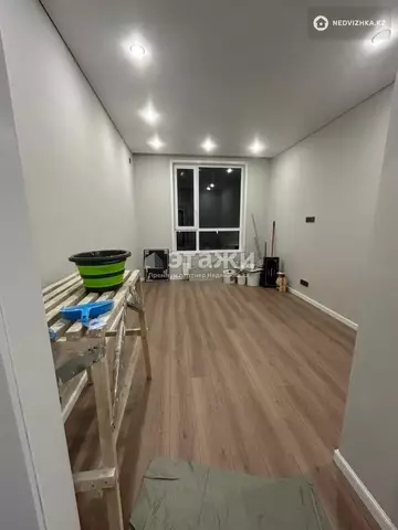 2-комнатная квартира, этаж 3 из 12, 40 м²