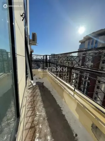 4-комнатная квартира, этаж 12 из 15, 164 м²