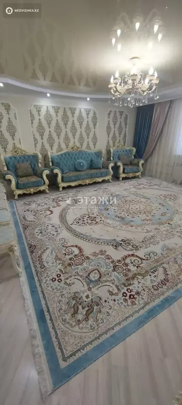 3-комнатная квартира, этаж 4 из 12, 107 м²