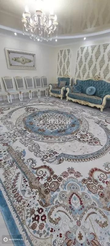 3-комнатная квартира, этаж 4 из 12, 107 м²