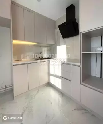 1-комнатная квартира, этаж 15 из 17, 35 м²