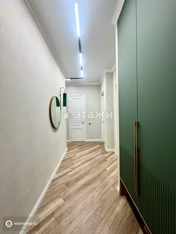 3-комнатная квартира, этаж 12 из 13, 67 м²