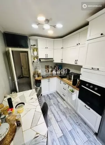 2-комнатная квартира, этаж 3 из 5, 51 м²